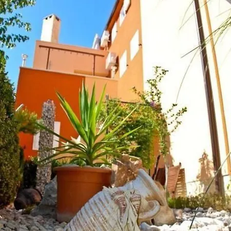 Mit Terrasse Und Grill By Interhome * Trogir