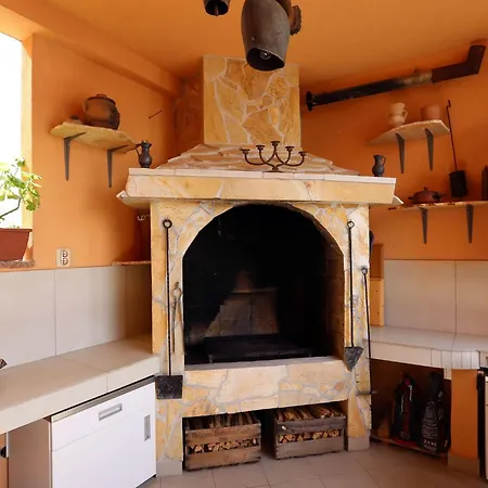Lejlighed Mit Terrasse Und Grill By Interhome Trogir
