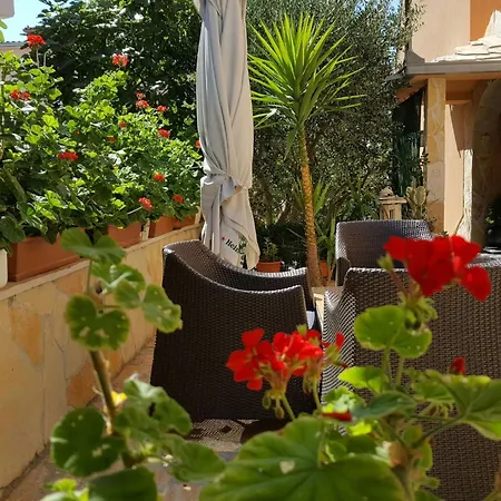 Mit Terrasse Und Grill By Interhome Trogir